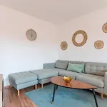 Quiet 1 Bedroom Parking Old Διαμέρισμα *