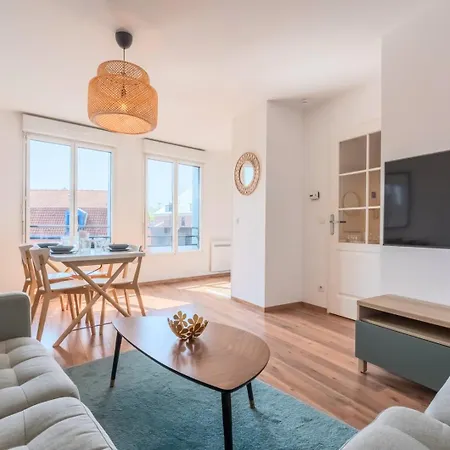 Quiet 1 Bedroom Parking Old Lejlighed *