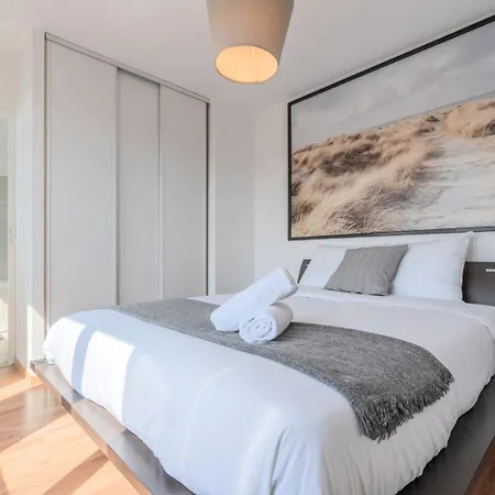 Διαμέρισμα Quiet 1 Bedroom Parking Old Λιλ